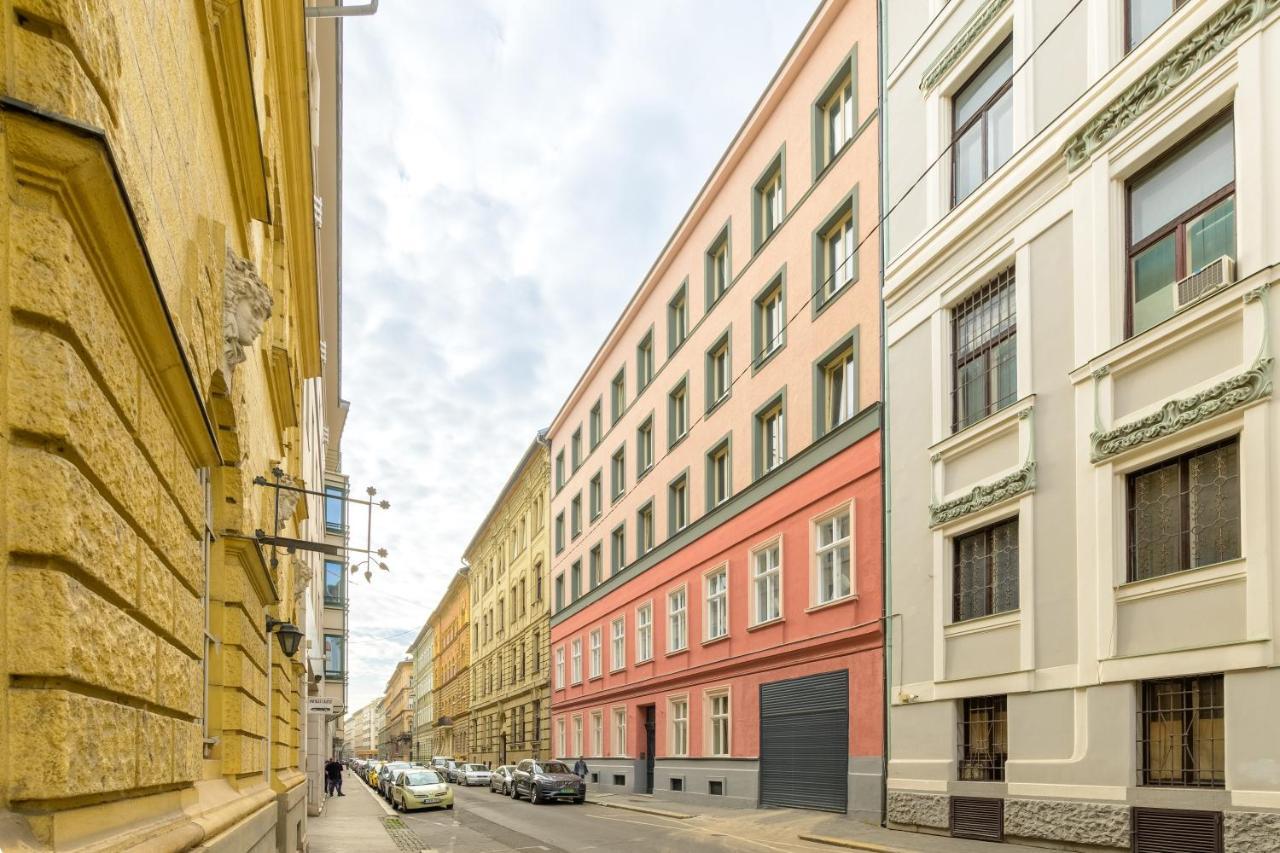 Millenium Spa Relax Apartment Budapest Exterior photo